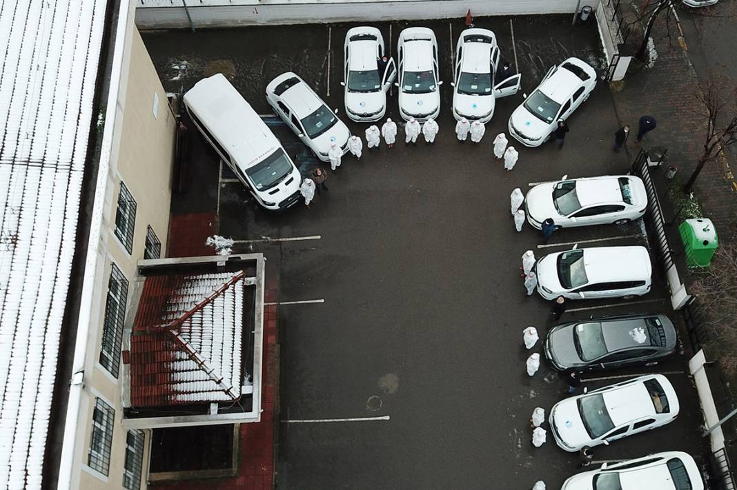 Filyasyon ekipleri teyakkuzda! Mutant virüs her şeyi değiştirdi 9