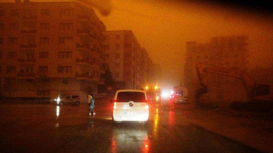 Çöl tozu alarmı! Virüs havada daha fazla kalacak 1