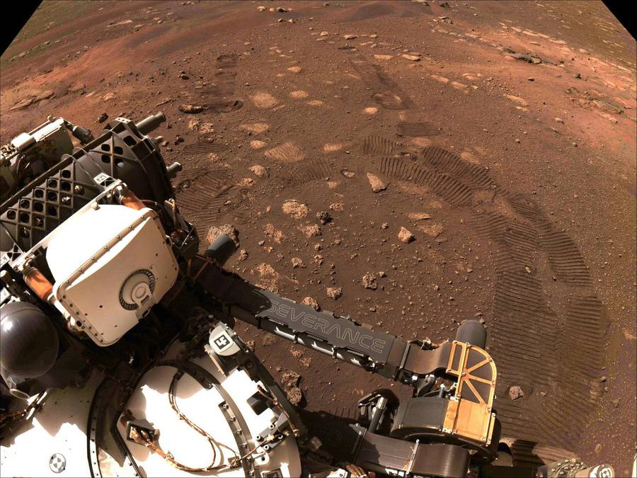 Mars'a teker izi düştü... İşte ilk test sonrası fotoğraflar 2