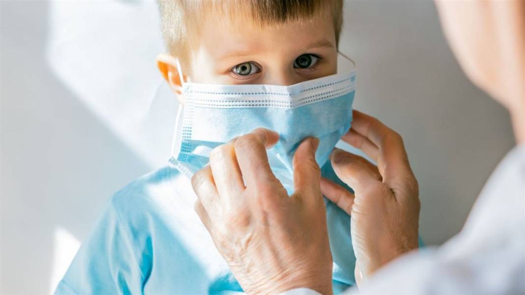 Yeni varyant çocuklara göz dikti! Servisler doldu... 11