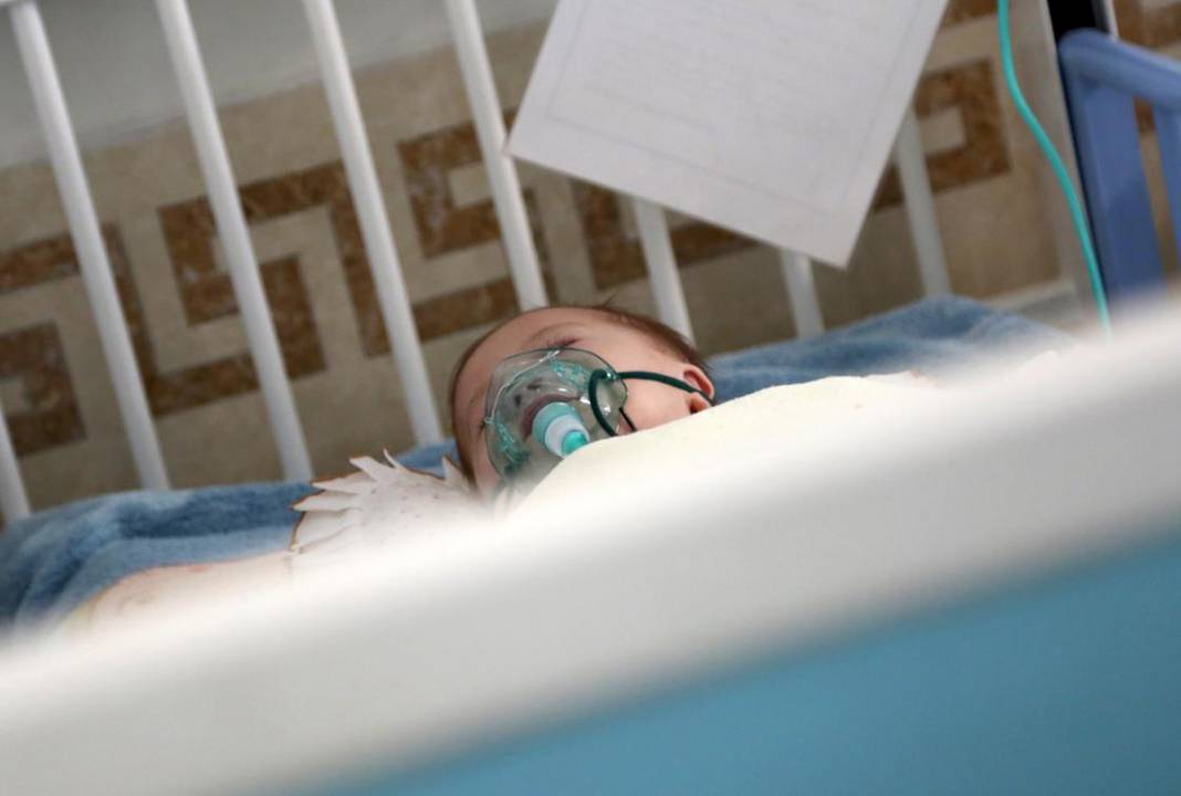 Yeni varyant çocuklara göz dikti! Servisler doldu... 15