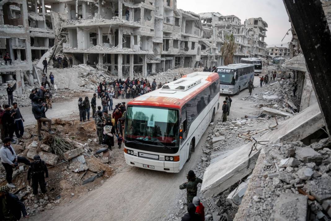 Ortadoğu'yu kavuran iç savaş! 10 yıl geçti, geride kan ve gözyaşı kaldı 36