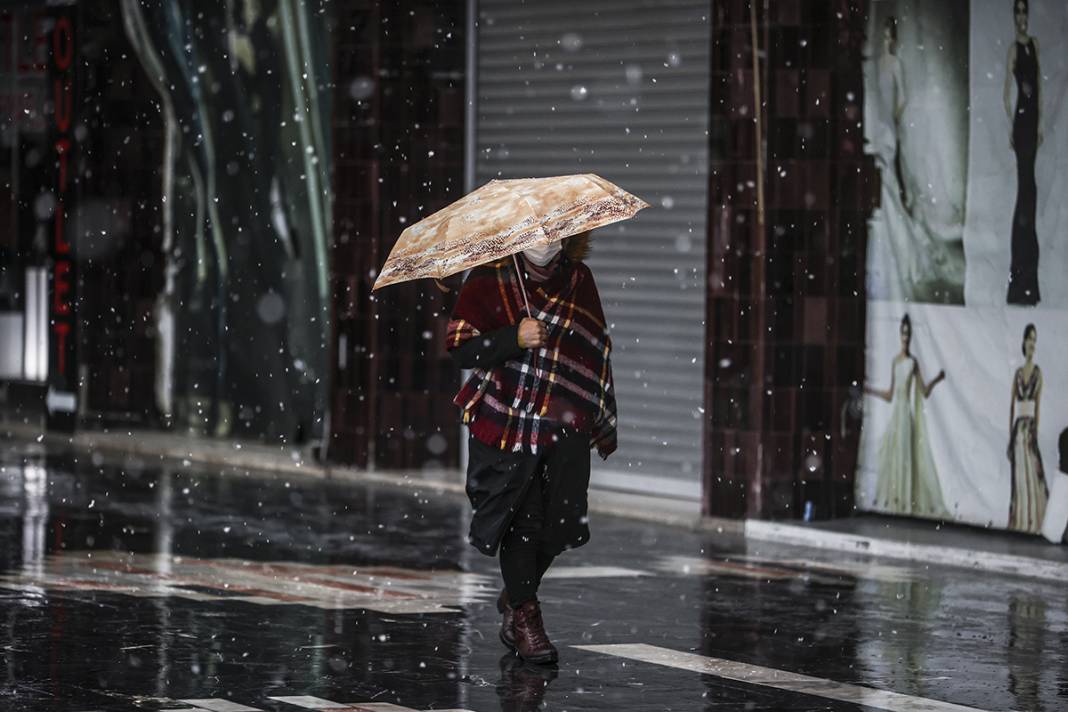 Beklenen kar yağışı başladı 4