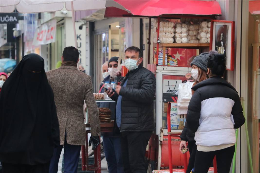 Şehir sürü bağışıklığına bırakıldı! Kırmızı ilde mutant virüs kabusu 10