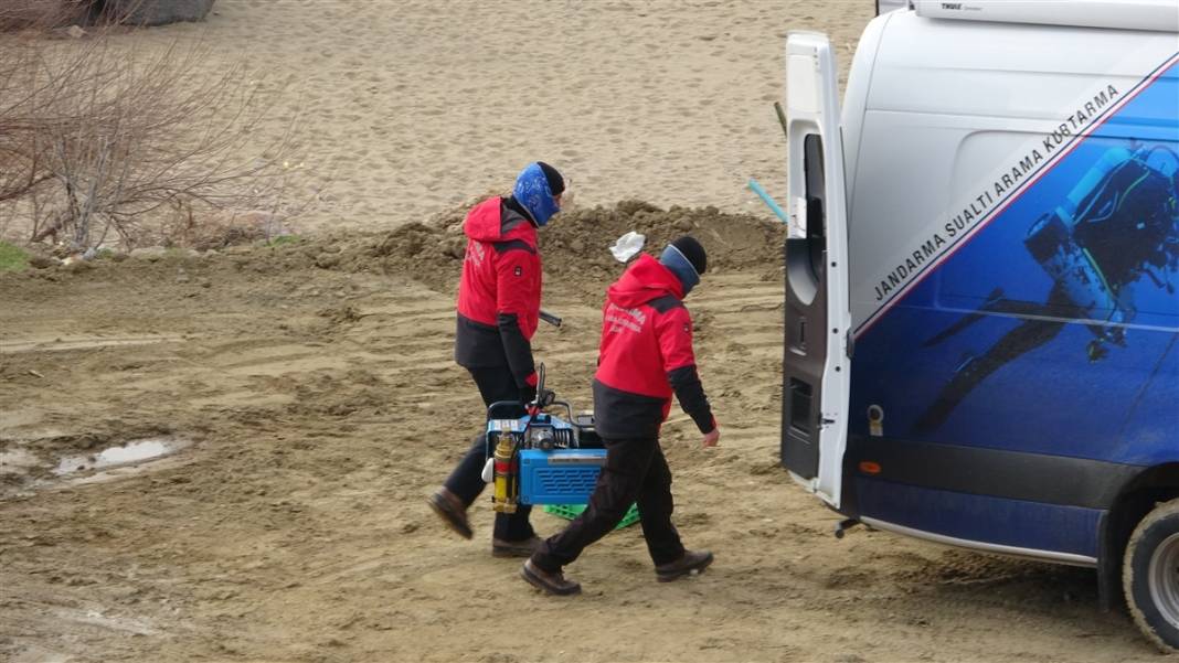 Çanakkale'de kayıp komutan 6. gününde aranıyor 2