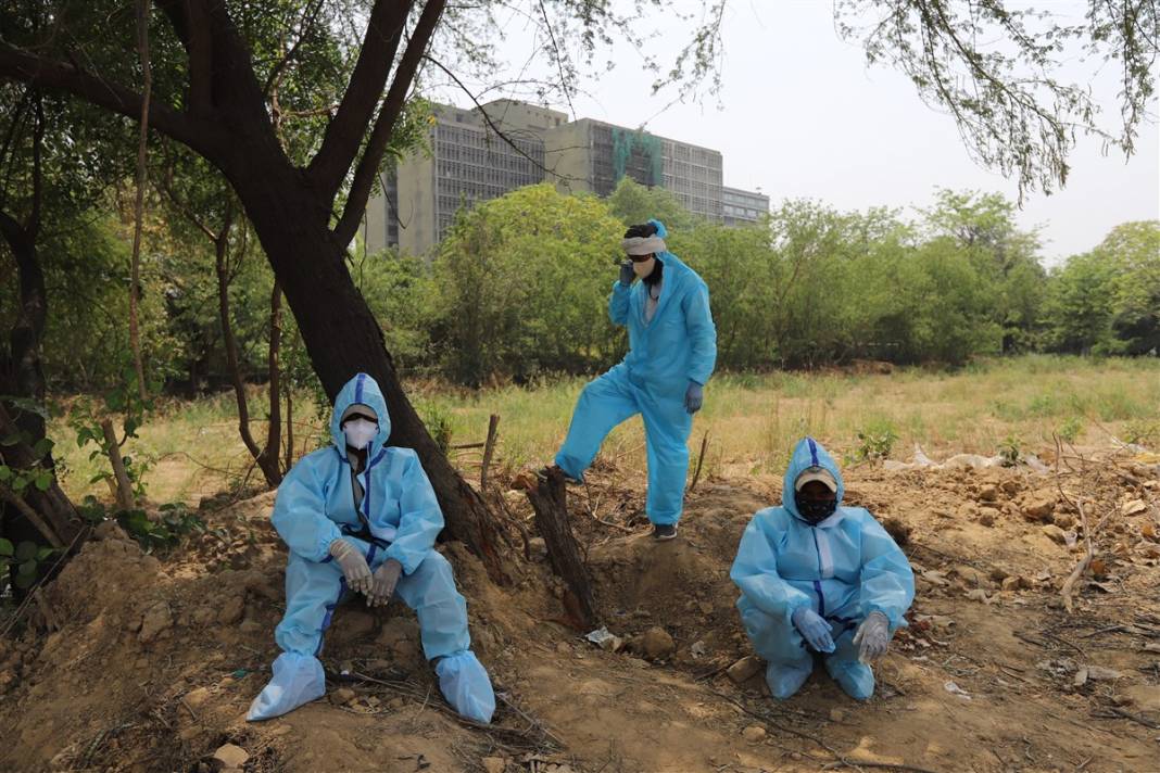 Dünyada Hindistan alarmı: Yardım için çağrı üstüne çağrı 4