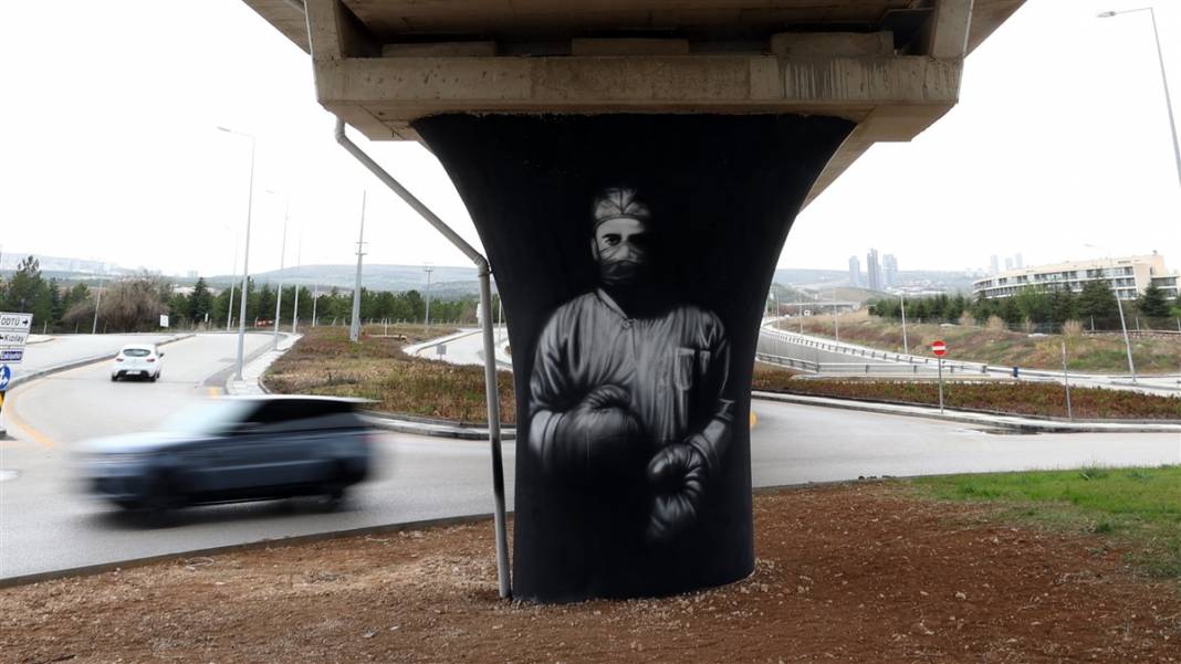 Mansur Yavaş sosyal medyadan paylaştı! Sağlık çalışanlarına grafiti yolu 21