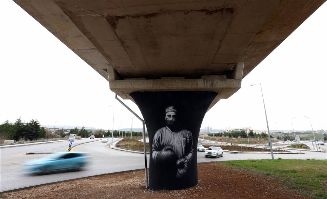 Mansur Yavaş sosyal medyadan paylaştı! Sağlık çalışanlarına grafiti yolu 22