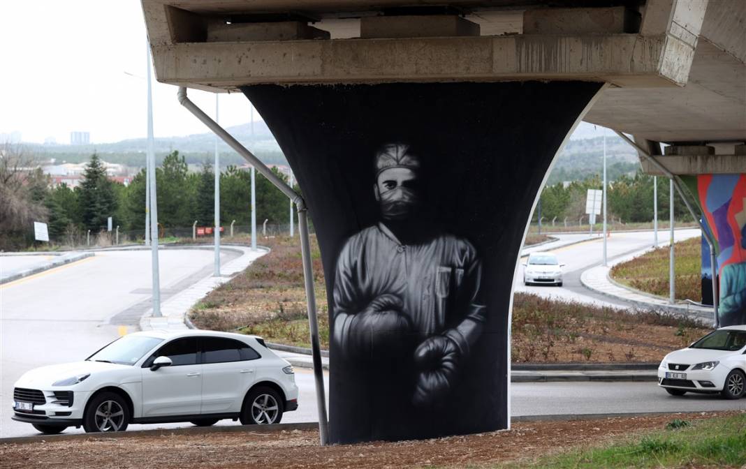 Mansur Yavaş sosyal medyadan paylaştı! Sağlık çalışanlarına grafiti yolu 26