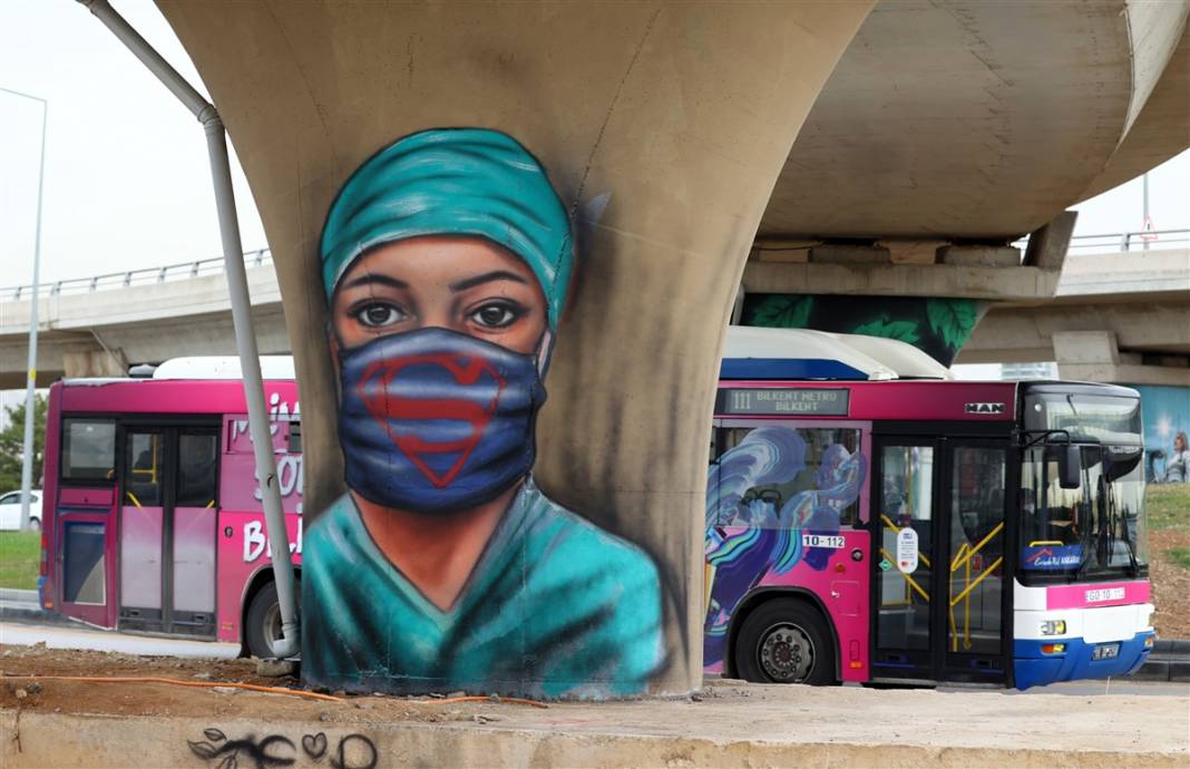 Mansur Yavaş sosyal medyadan paylaştı! Sağlık çalışanlarına grafiti yolu 36