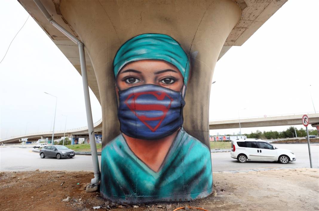 Mansur Yavaş sosyal medyadan paylaştı! Sağlık çalışanlarına grafiti yolu 39