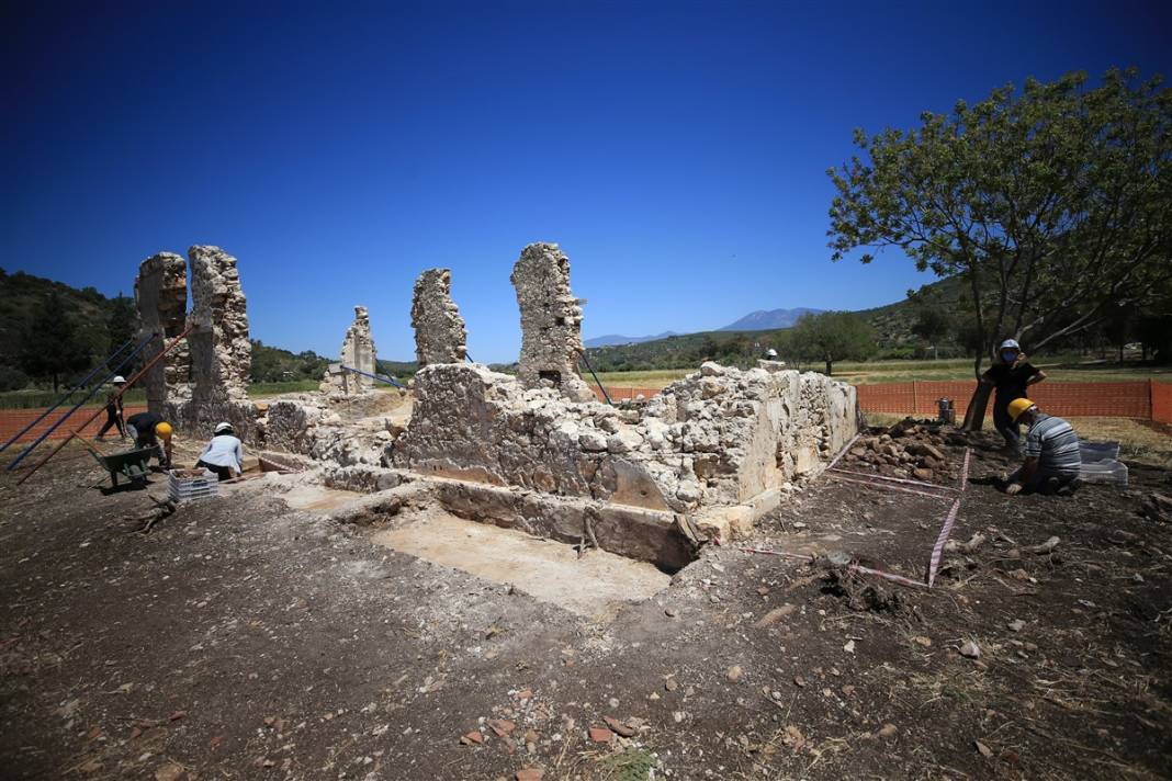 Antik kentte bulundu! Üzerinde dünyaca ünlü teknoloji firmasının ismi yazıyor 9