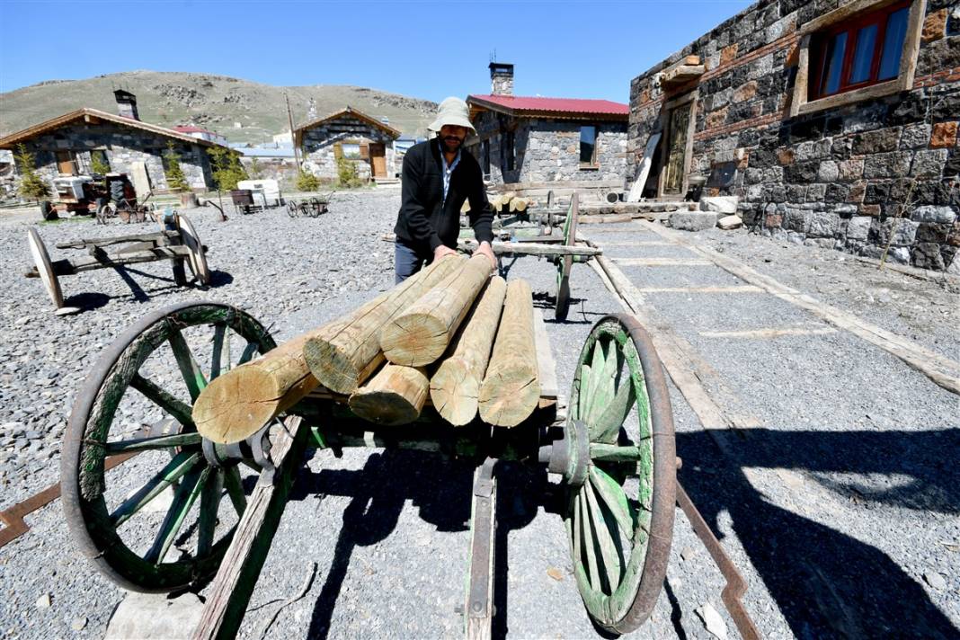 İngiliz ve Rusların Kars'taki gözdesi: Kapıdan gireni geçmişe götürüyor