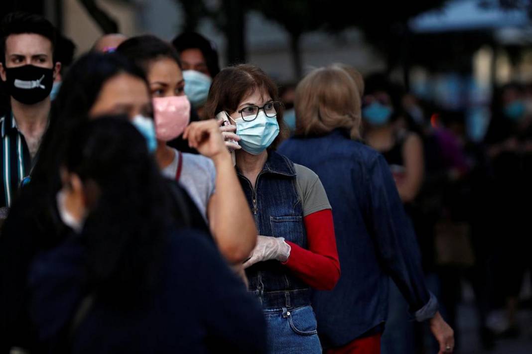 Dünya üçüncüsü Türkiye'yi pandemi de neler bekliyor? İşte olası senaryolar 27