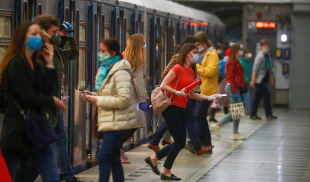 Dünya üçüncüsü Türkiye'yi pandemi de neler bekliyor? İşte olası senaryolar 25