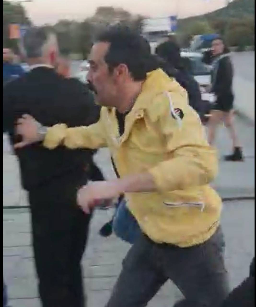 Oyuncu Mustafa Üstündağ gözaltına alındı 4