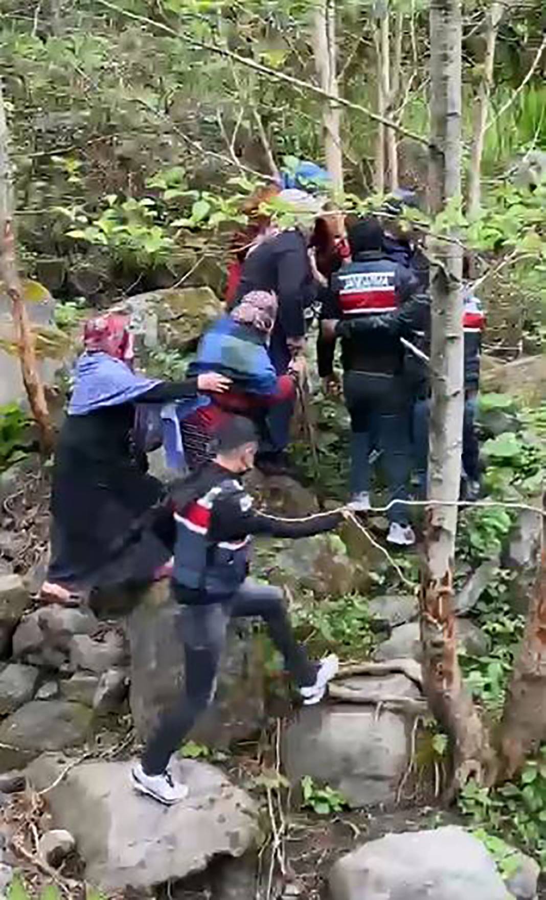 İkizdere nöbette: Onlar bezecek biz bezmeyeceğiz 17