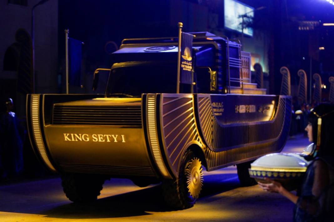 400 televizyon kanalı canlı yayınladı! Firavunların Altın Geçidi 8