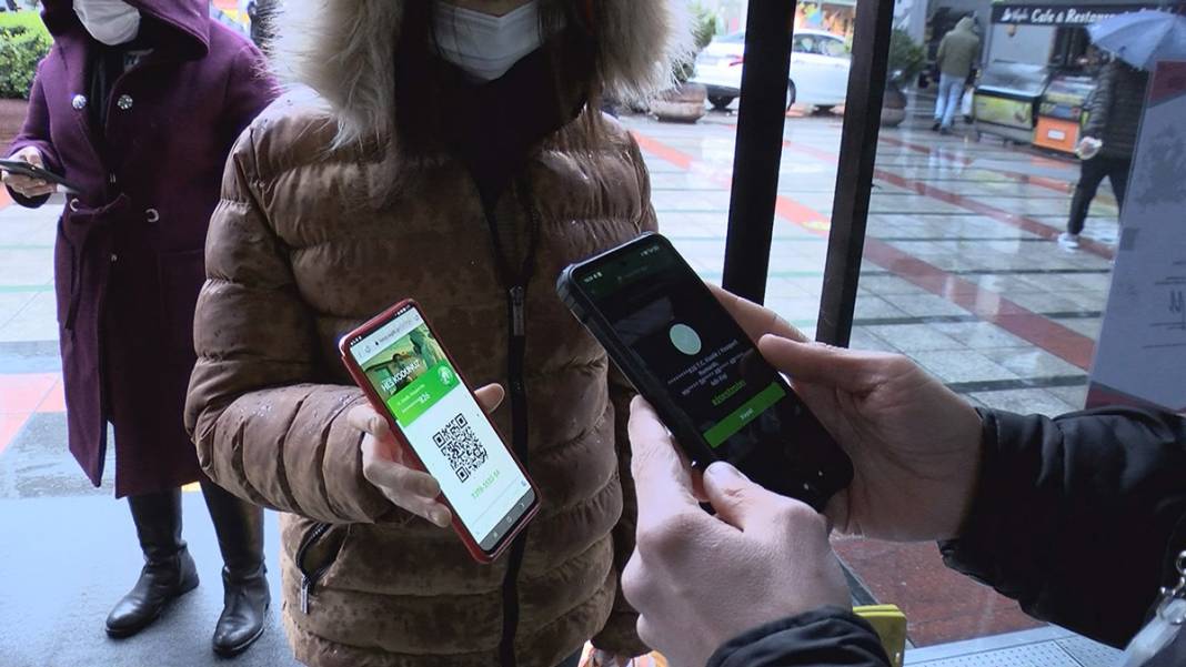 HES kodunda akılalmaz sahtekarlık! Pozitif çıkanlar sokakta böyle dolaşıyor 7