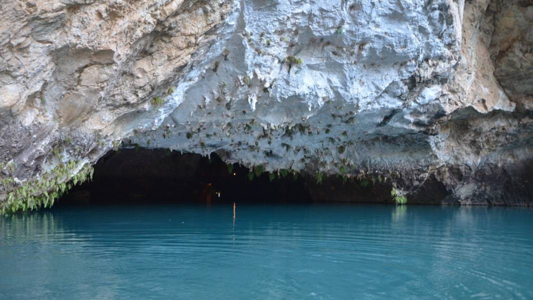 Dünyaca ünlü Altınbeşik Mağarası sessizliğe büründü 5