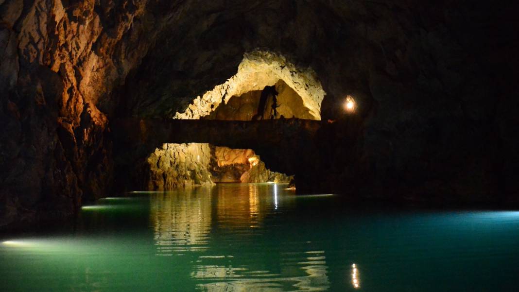 Dünyaca ünlü Altınbeşik Mağarası sessizliğe büründü 7