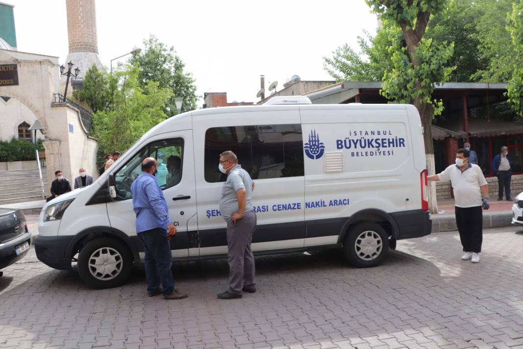 Cenaze krizi... Kilometreleri aştıktan sonra fark ettiler 2