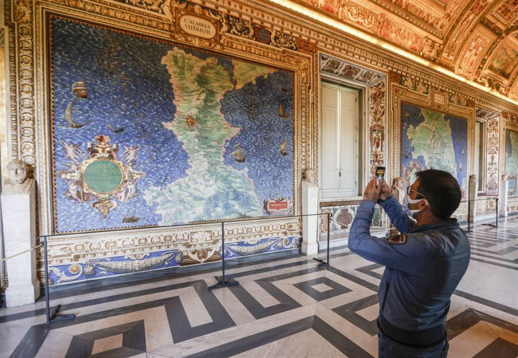 Vatikan Müzesi yeniden kapılarını açtı 3