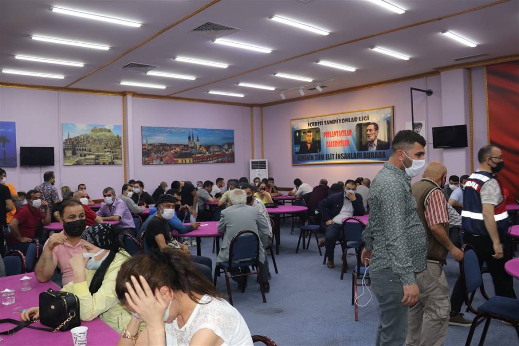 Polis böyle girdi! Hepsi gizli bölmeden çıktı... 5