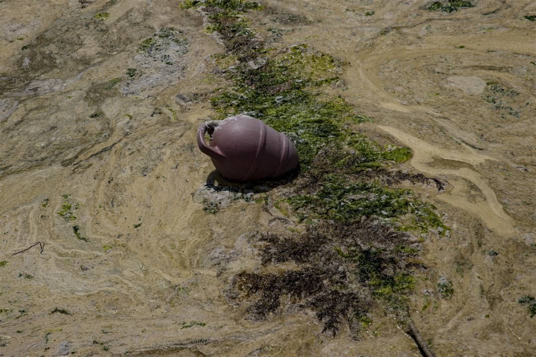 Marmara'da tehlike büyüyor! Denizin dibi de dolmaya başladı 16