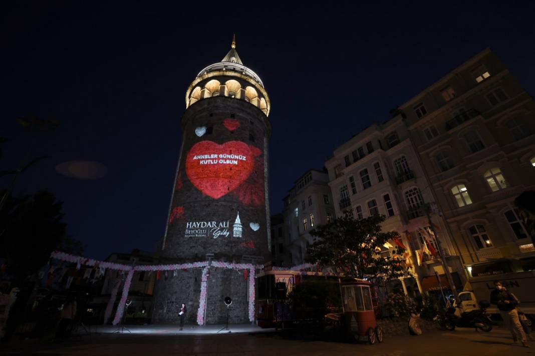 Galata'da Anneler Günü sürprizi: Kahramanları doğuranlar unutulmadı 17