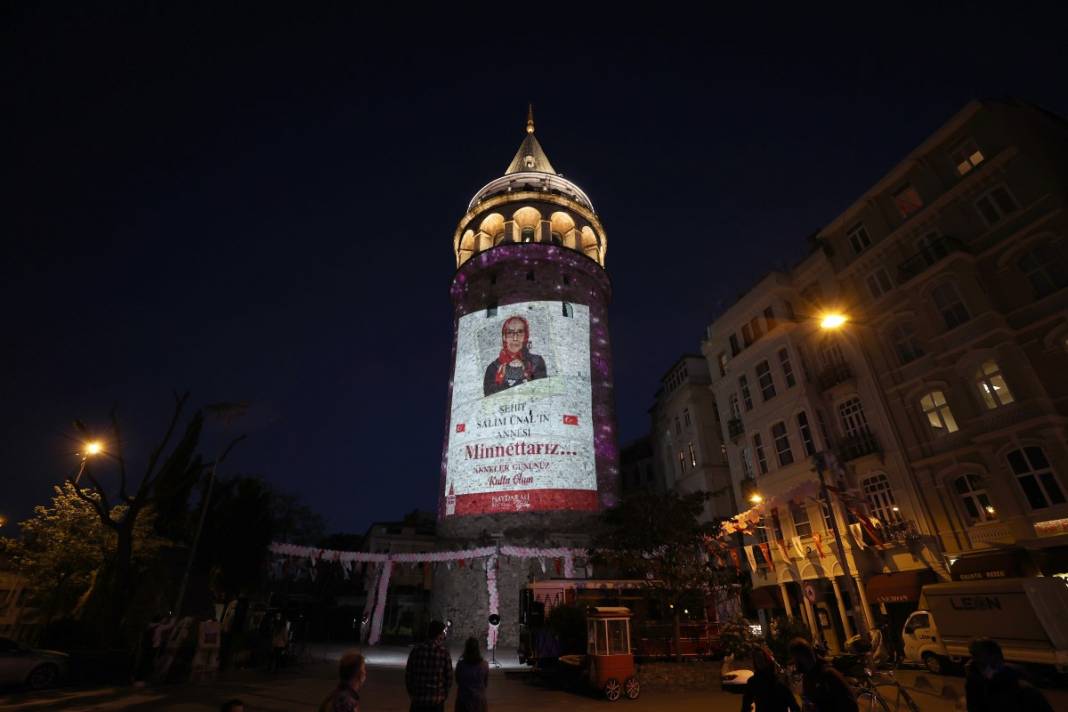 Galata'da Anneler Günü sürprizi: Kahramanları doğuranlar unutulmadı 19