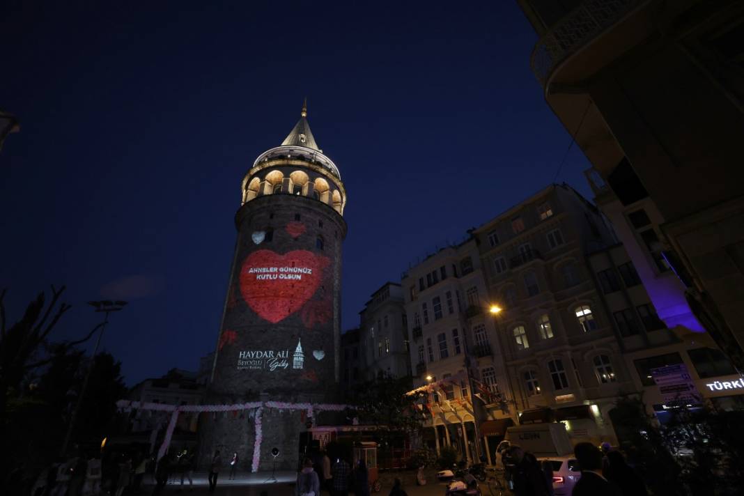 Galata'da Anneler Günü sürprizi: Kahramanları doğuranlar unutulmadı 22