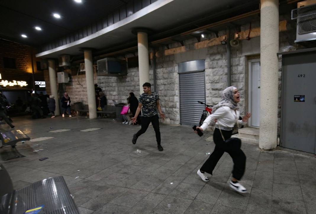 İsrail durmuyor! Bu kez Şam Kapısı'nda müdahale başladı 7