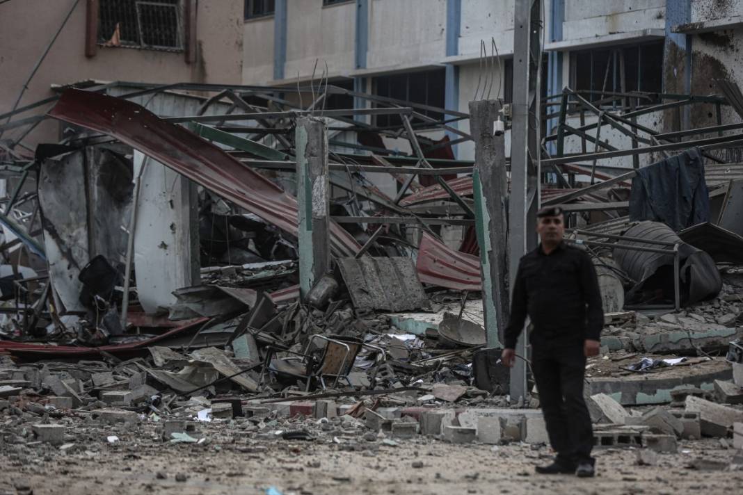 İsrail ordusu Gazze'yi yerle bir etti: Bombardıman sonrası çarpıcı fotoğraflar 28
