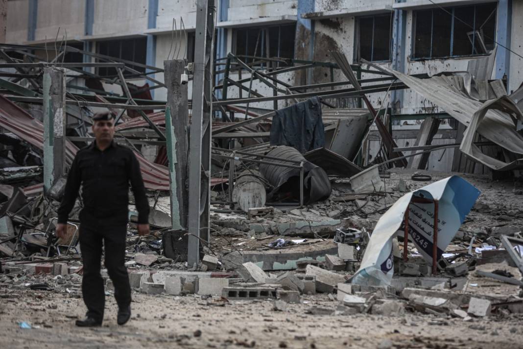 İsrail ordusu Gazze'yi yerle bir etti: Bombardıman sonrası çarpıcı fotoğraflar 30
