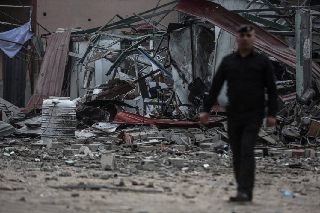 İsrail ordusu Gazze'yi yerle bir etti: Bombardıman sonrası çarpıcı fotoğraflar 35