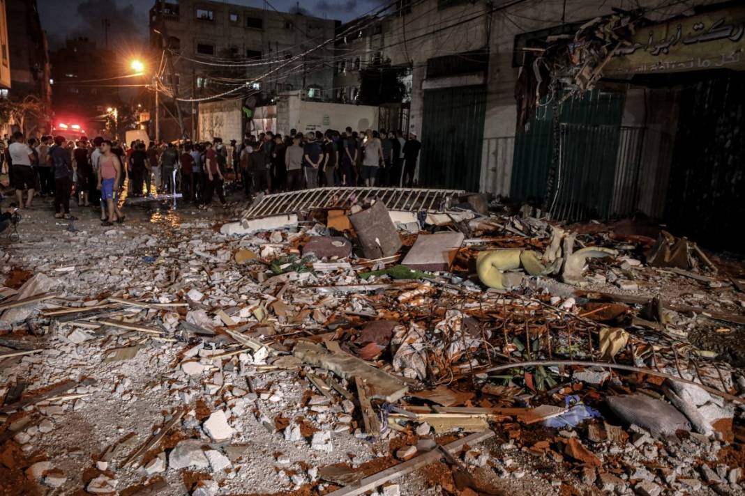 İsrail ordusu Gazze'yi yerle bir etti: Bombardıman sonrası çarpıcı fotoğraflar 12