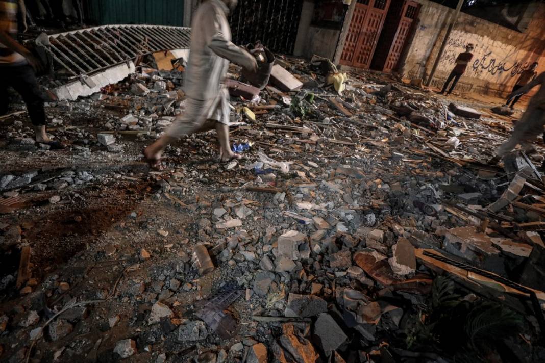 İsrail ordusu Gazze'yi yerle bir etti: Bombardıman sonrası çarpıcı fotoğraflar 13