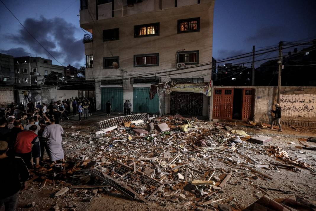İsrail ordusu Gazze'yi yerle bir etti: Bombardıman sonrası çarpıcı fotoğraflar 21