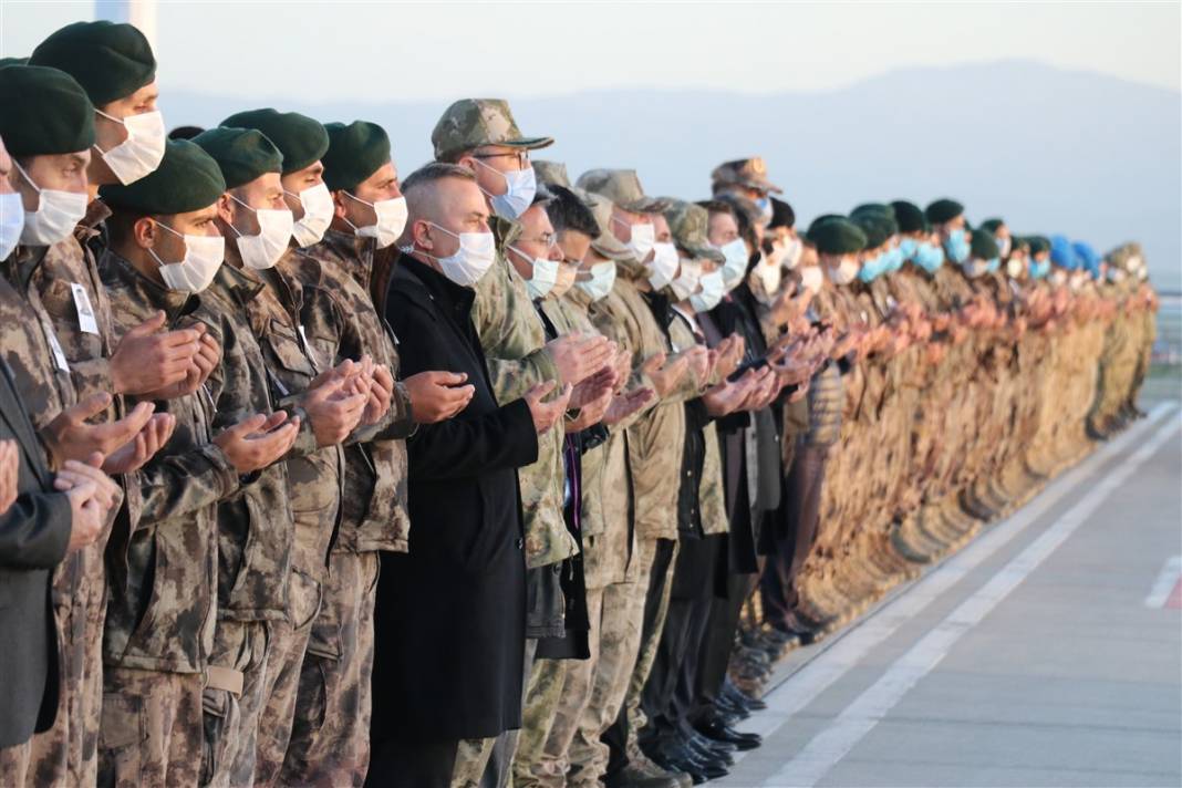 Ağrı şehidi memleketine uğurlandı 7