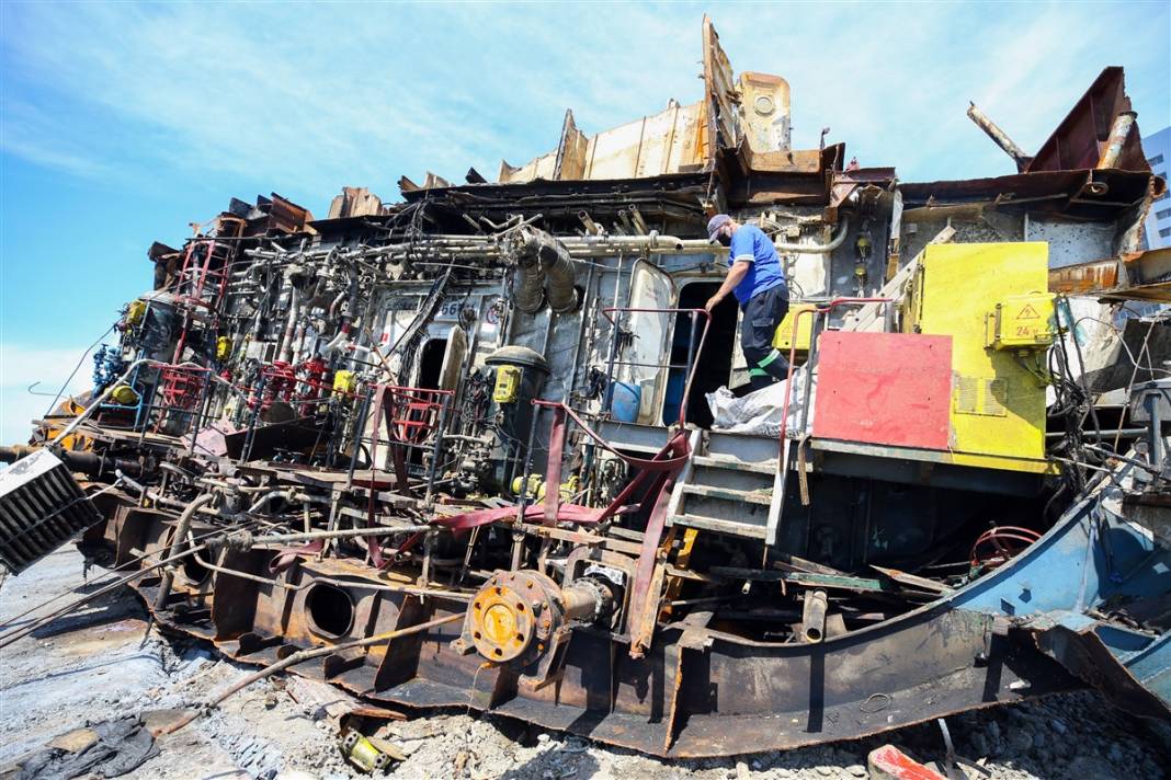 4 ayın ardından son parça da denizden çıkarıldı 6