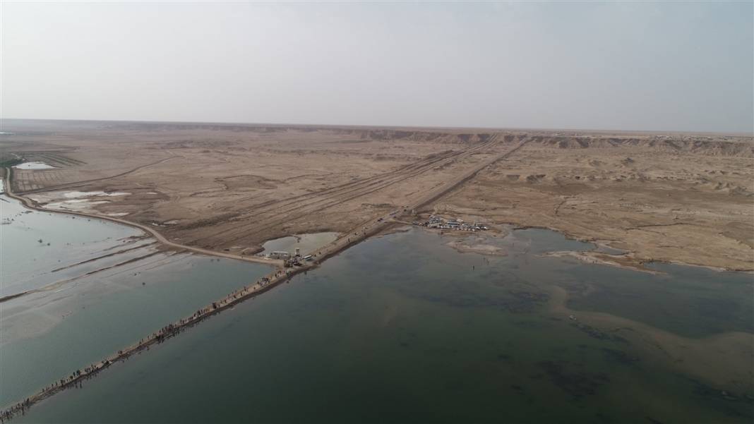 Burası çölün ortasındaki mucize! Görenler gözlerine inanamıyor 17