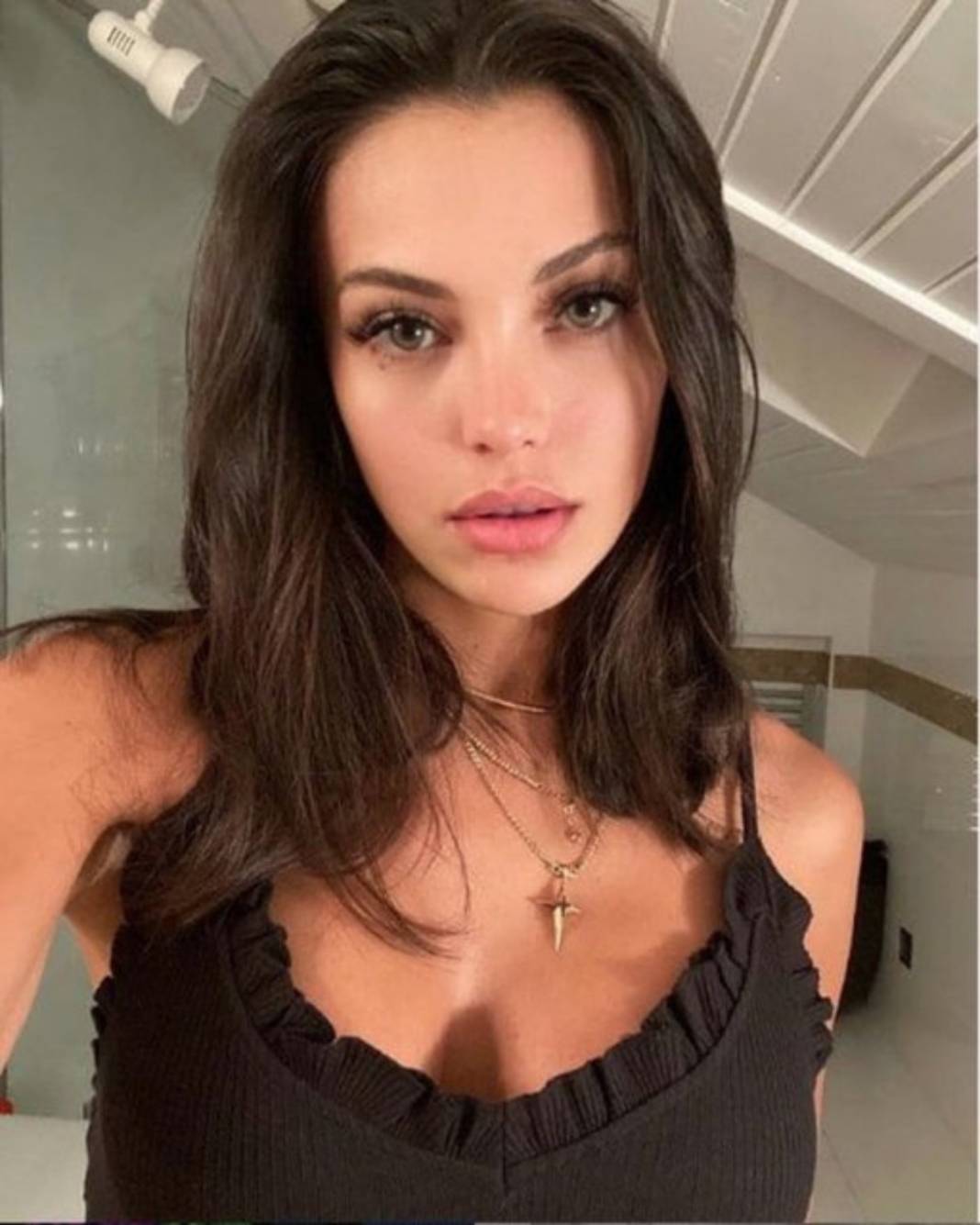 Tuvana Türkay isyan etti: Ülkeyi terk ederim 2