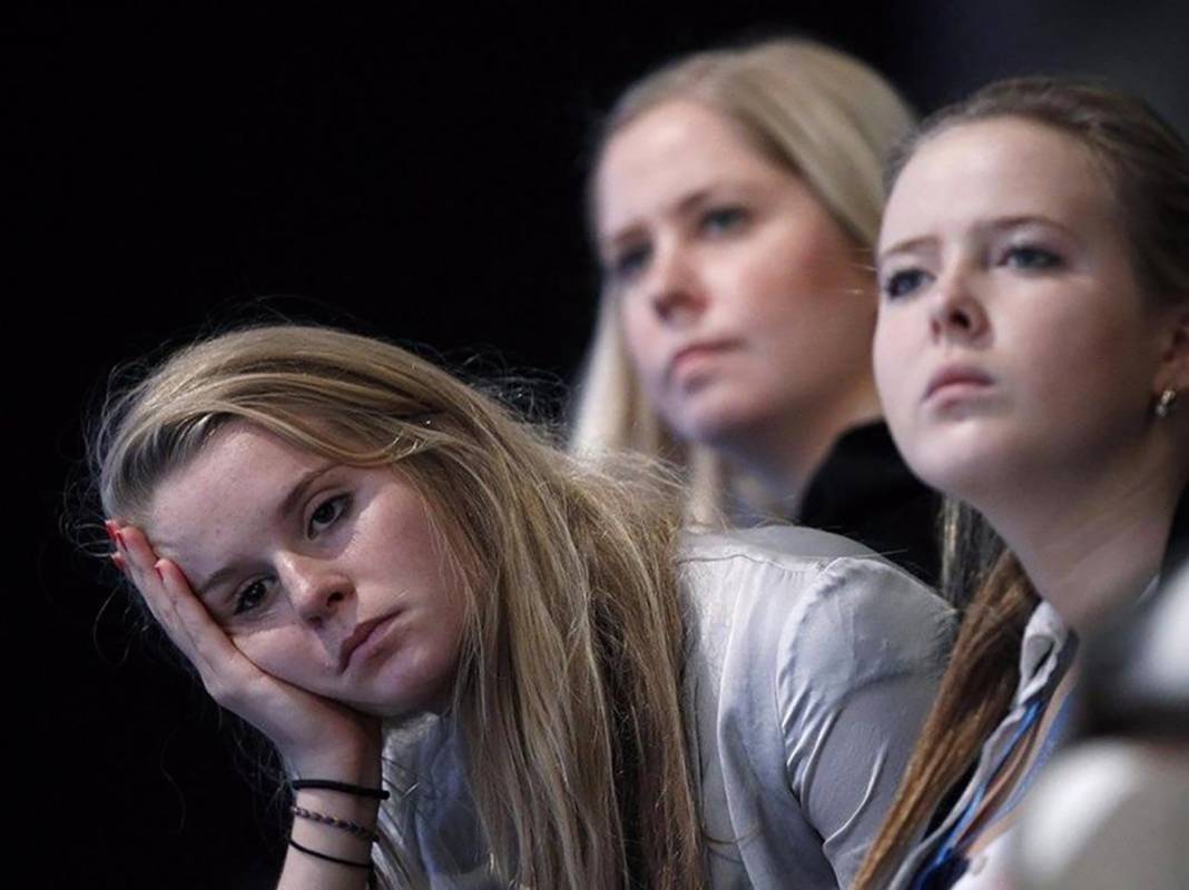 İstanbullular şikayet etmesin! Dünyanın en uzun  trafik sıkışıklığı kaç gün sürdü? 58