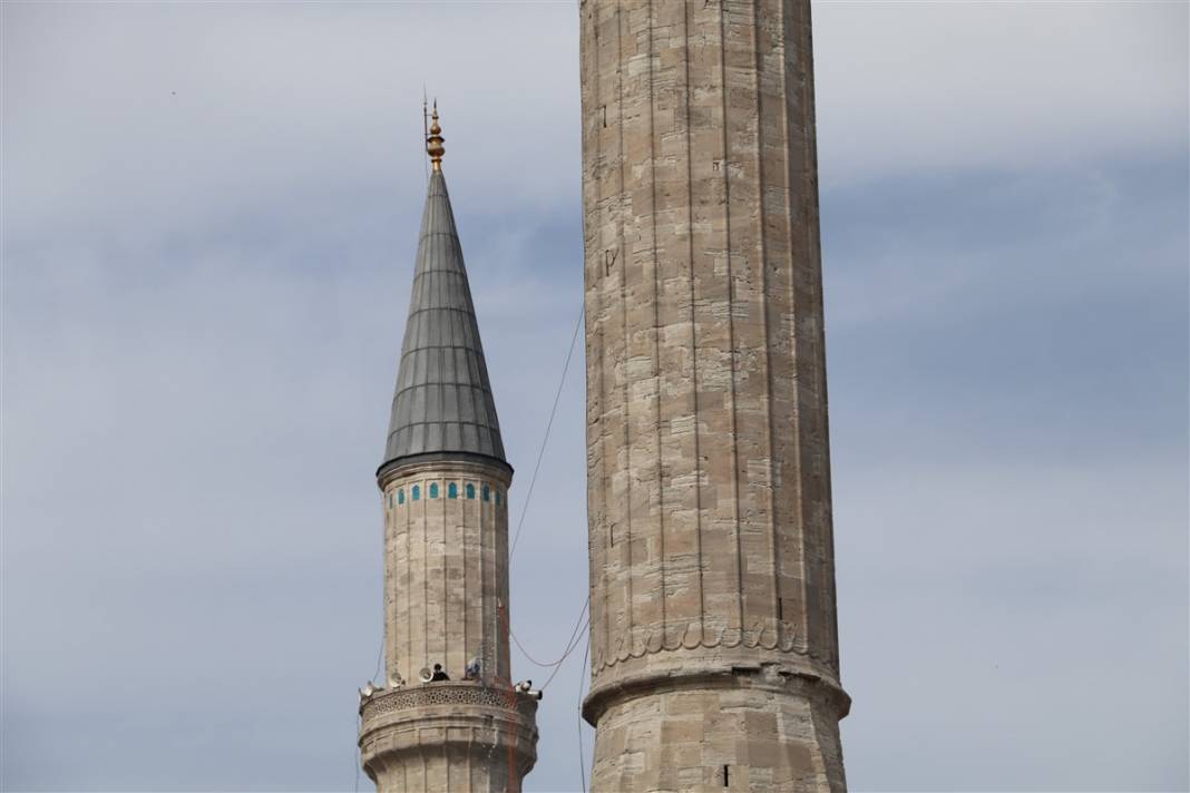 Ayasofya Camii'ne 87 yıl sonra ilk mahya 9