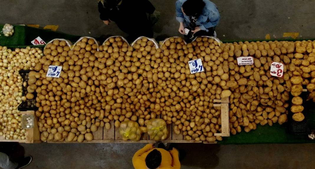 Marketlere fiyat tepkisi! Pazar yerleri açıldı, vatandaş akın etti 8