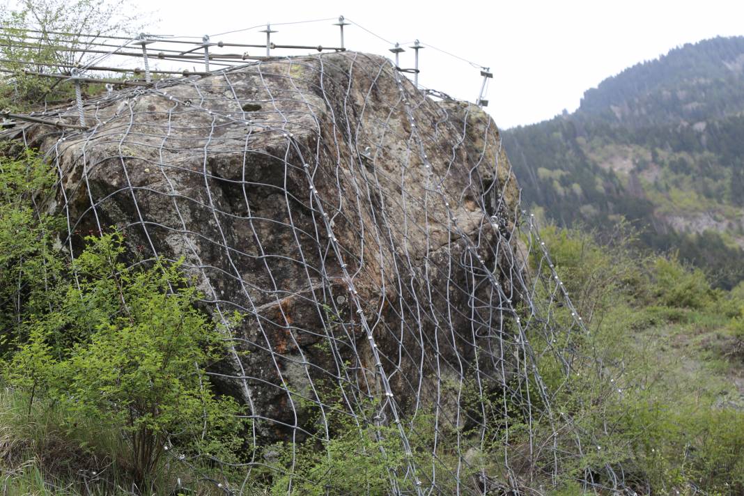 Köylülerin korkulu rüyası: Azrail gibi tepemizde 8