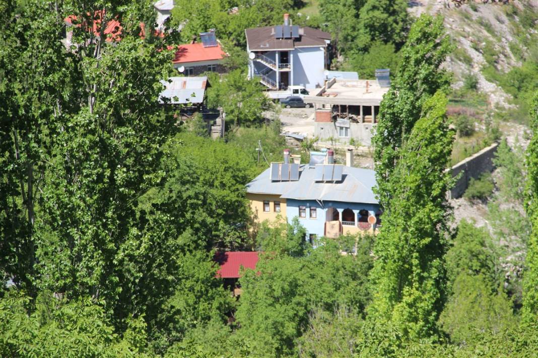 İki dağ arasındaki cennet... Görenler hayran kalıyor 10