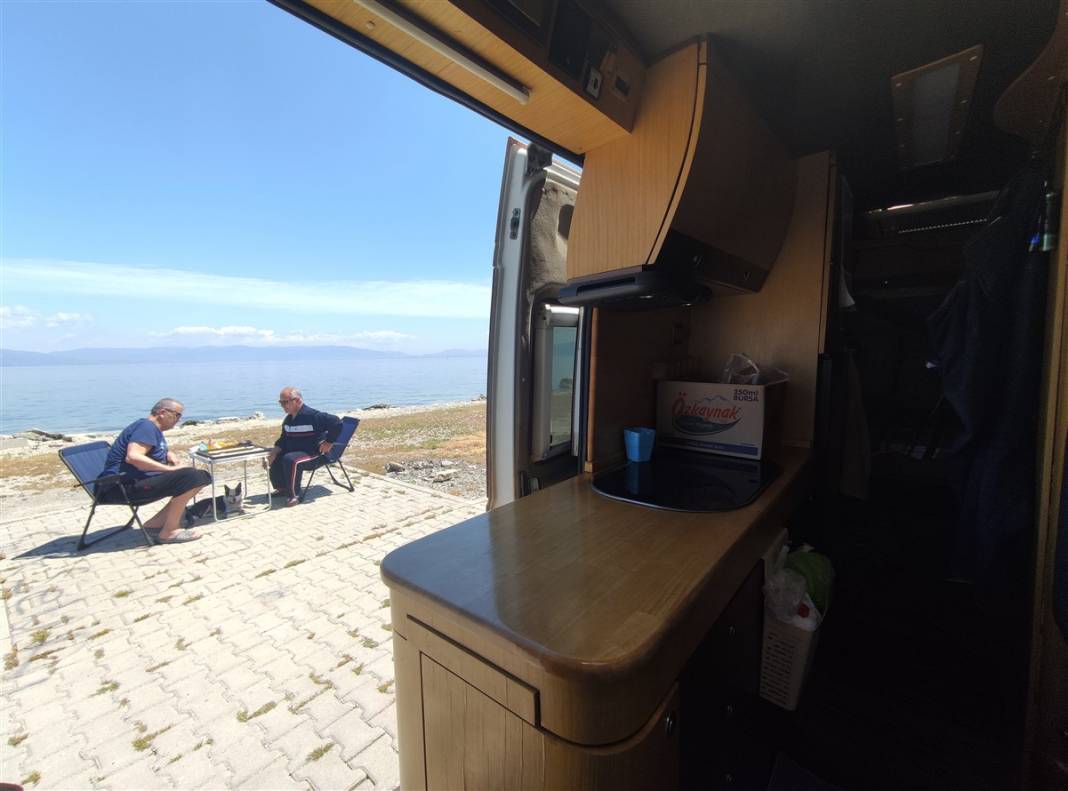 Milyonluk manzarada bedava tatil! Akın ettiler 13