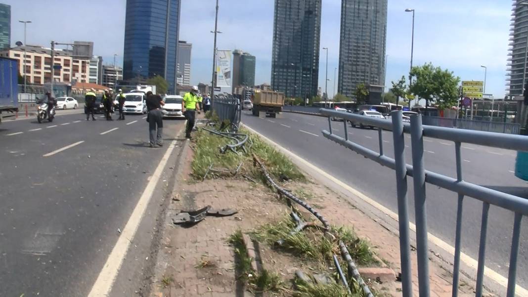 Bomba patladı sandılar! Makas dehşetinde ortalık savaş alanına döndü 7